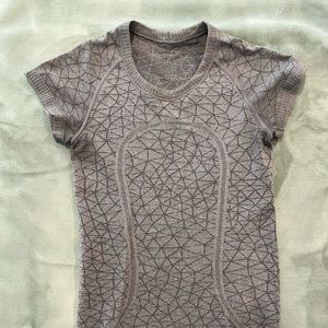 Lululemon swifty shirt size 2